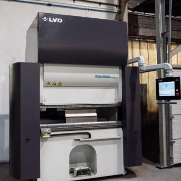 CNC press brake LVD DYNA-PRESS 40/15 PRO