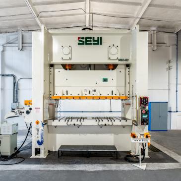 Mechaninis 400 t. štampavimo presas